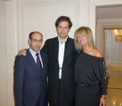 Marouan Benabdellah entouré de Fatema Binet Ouakka et Tarik Ramdani